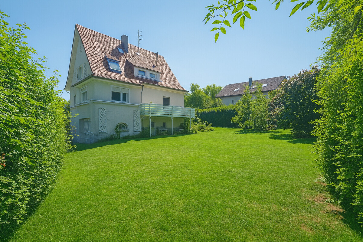 Real Estate Title Image Background