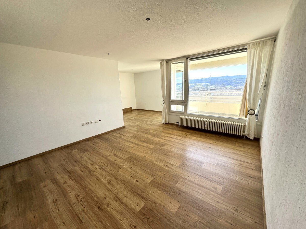 Wohnbereich + Balkon